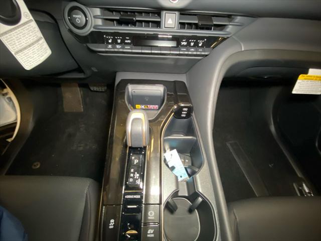 2025 Toyota Crown Signia XLE