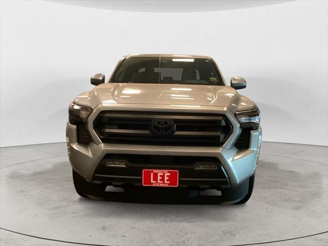 2025 Toyota Tacoma SR5 4WD