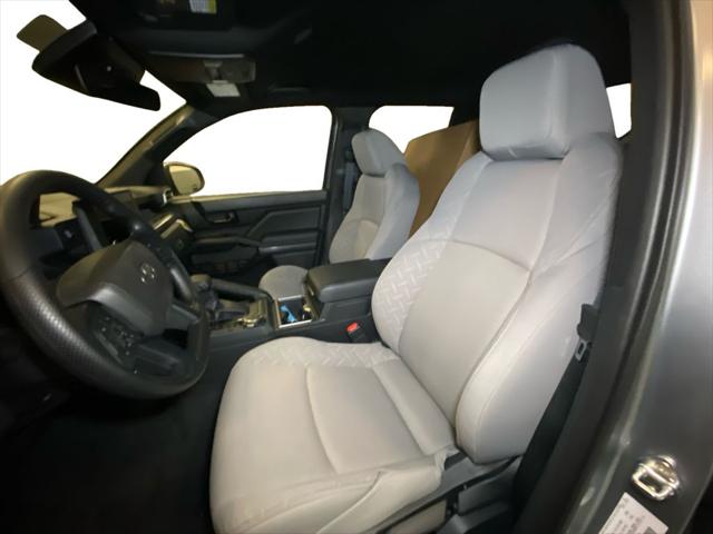 2025 Toyota Tacoma SR5 4WD
