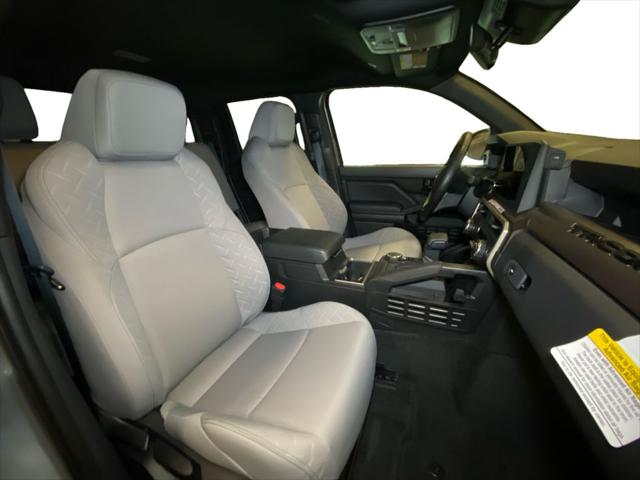 2025 Toyota Tacoma SR5 4WD