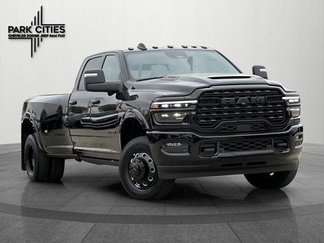 2025 RAM Ram 3500 RAM 3500 LIMITED CREW CAB 4X4 8 BOX