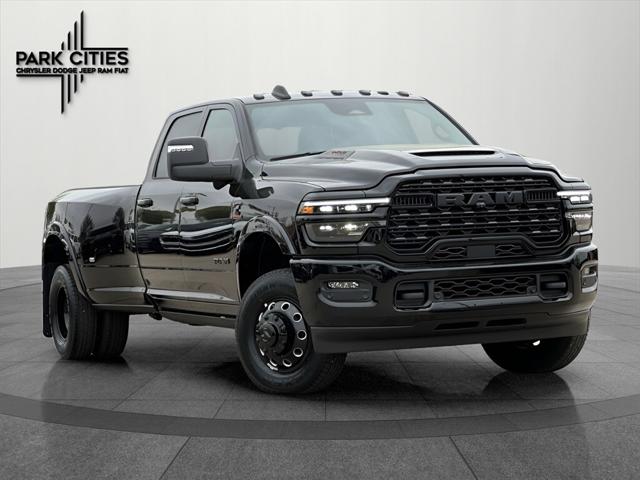 2025 RAM Ram 3500 RAM 3500 LIMITED CREW CAB 4X4 8 BOX
