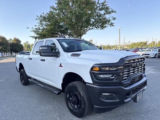 2025 RAM Ram 2500 RAM 2500 TRADESMAN CREW CAB 4X4 64 BOX