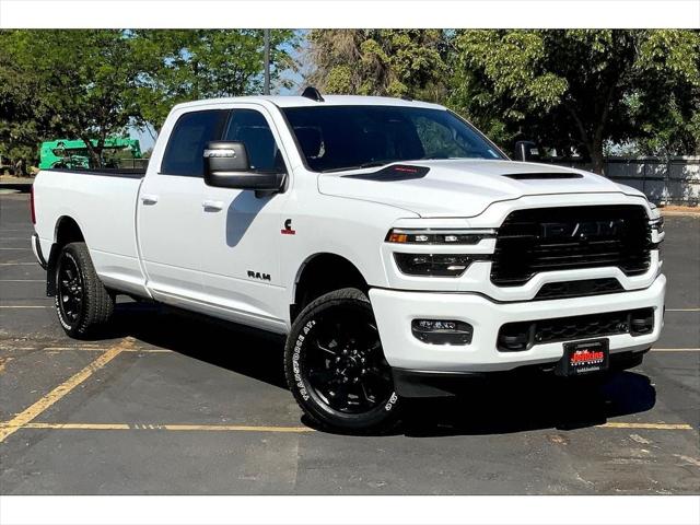 2025 RAM Ram 3500 RAM 3500 LARAMIE CREW CAB 4X4 8 BOX