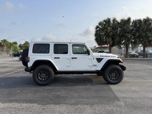 2025 Jeep Wrangler WRANGLER 4-DOOR RUBICON 392