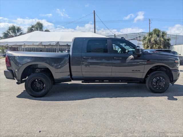 2025 RAM Ram 3500 RAM 3500 LARAMIE MEGA CAB 4X4 64 BOX