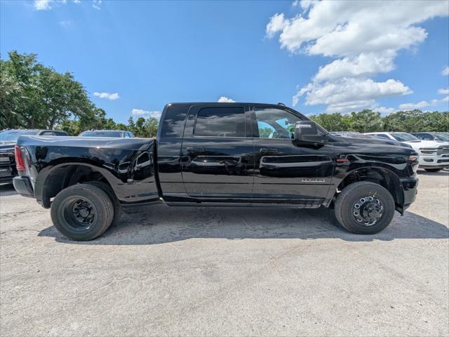2025 RAM Ram 3500 RAM 3500 LARAMIE MEGA CAB 4X4 64 BOX