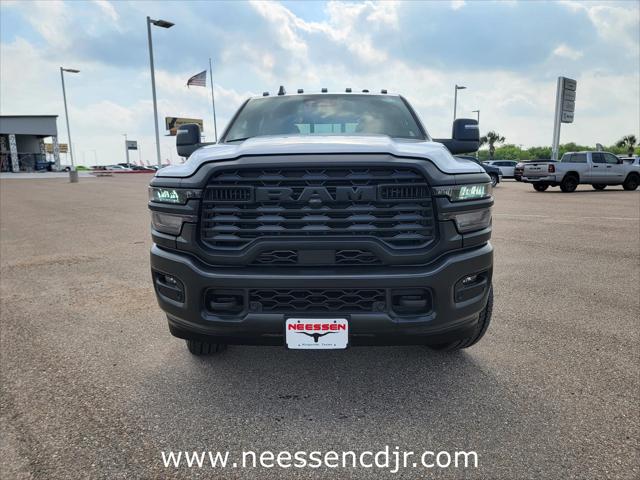 2025 RAM Ram 3500 RAM 3500 TRADESMAN CREW CAB 4X4 8 BOX