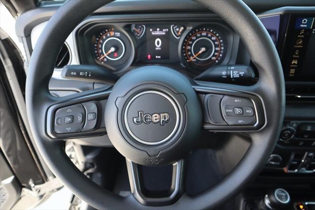 2025 Jeep Gladiator GLADIATOR NIGHTHAWK 4X4