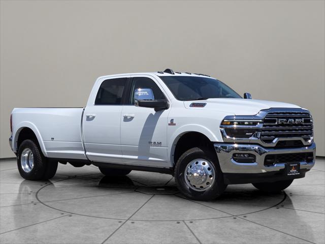 2025 RAM Ram 3500 RAM 3500 LIMITED LONGHORN CREW CAB 4X4 8 BOX