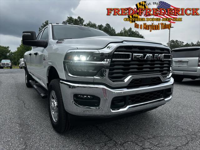 2025 RAM Ram 2500 RAM 2500 TRADESMAN CREW CAB 4X4 8 BOX