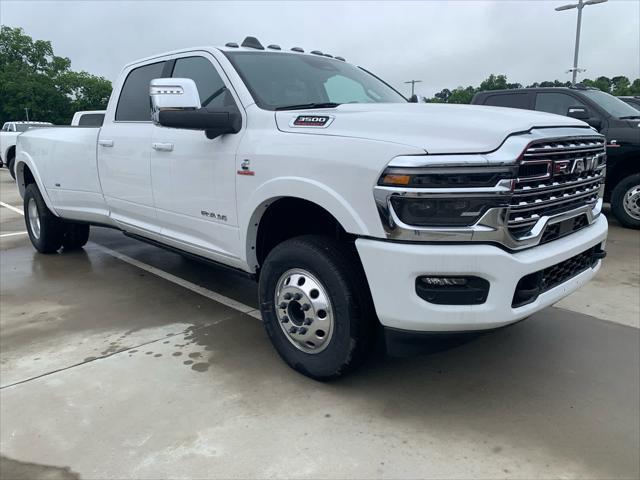 2025 RAM Ram 3500 RAM 3500 LIMITED LONGHORN CREW CAB 4X4 8 BOX