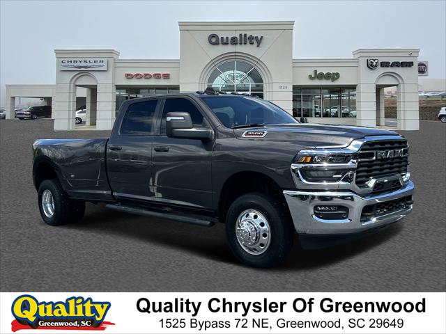 2025 RAM Ram 3500 RAM 3500 TRADESMAN CREW CAB 4X4 8 BOX