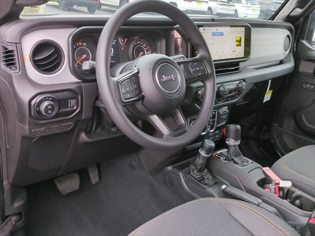 2025 Jeep Gladiator GLADIATOR NIGHTHAWK 4X4