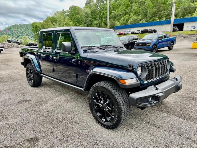 2025 Jeep Gladiator GLADIATOR NIGHTHAWK 4X4