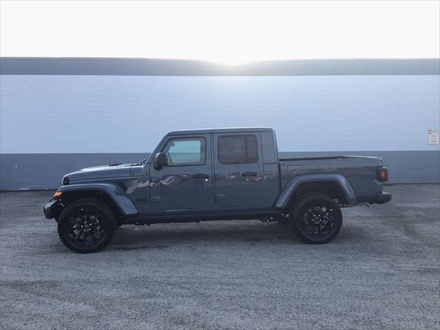 2025 Jeep Gladiator GLADIATOR NIGHTHAWK 4X4