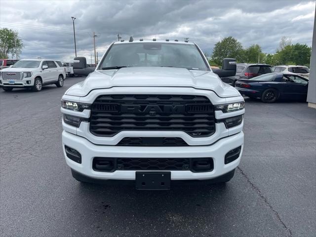 2025 RAM Ram 3500 RAM 3500 BIG HORN CREW CAB 4X4 8 BOX