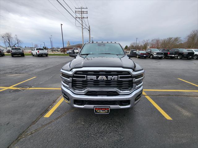 2025 RAM Ram 3500 RAM 3500 BIG HORN CREW CAB 4X4 8 BOX