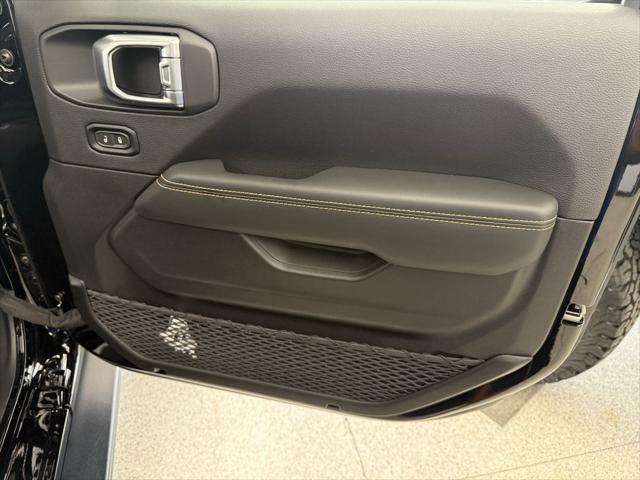 2025 Jeep Wrangler WRANGLER 4-DOOR RUBICON 392