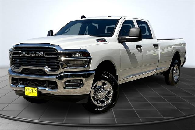 2025 RAM Ram 2500 RAM 2500 TRADESMAN CREW CAB 4X4 8 BOX