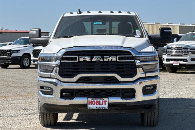 2025 RAM Ram 2500 RAM 2500 TRADESMAN CREW CAB 4X4 64 BOX