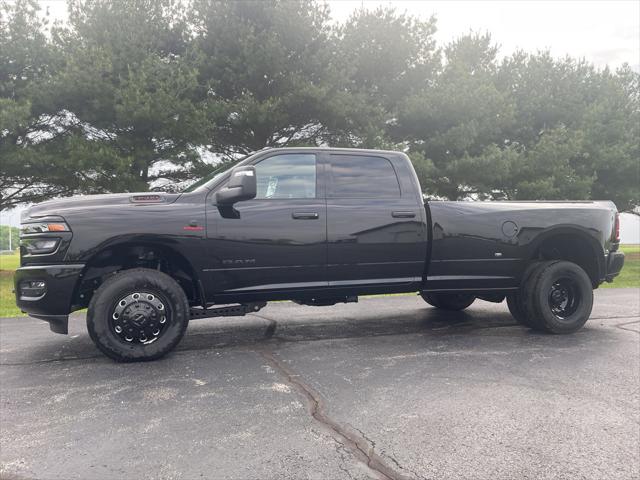 2025 RAM Ram 3500 RAM 3500 BIG HORN CREW CAB 4X4 8 BOX