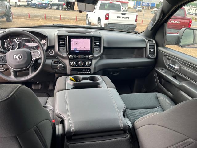 2025 RAM Ram 1500 RAM 1500 TRADESMAN CREW CAB 4X2 57 BOX