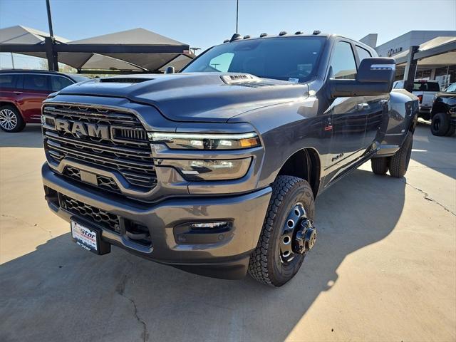 2025 RAM Ram 3500 RAM 3500 LARAMIE MEGA CAB 4X4 64 BOX