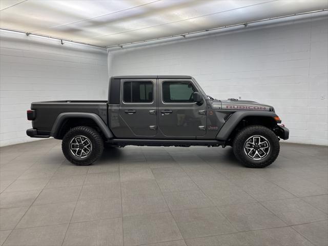2025 Jeep Gladiator GLADIATOR RUBICON 4X4