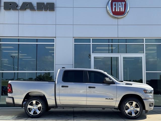 2025 RAM Ram 1500 RAM 1500 TRADESMAN CREW CAB 4X2 57 BOX