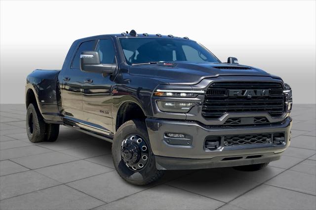 2025 RAM Ram 3500 RAM 3500 LARAMIE MEGA CAB 4X4 64 BOX