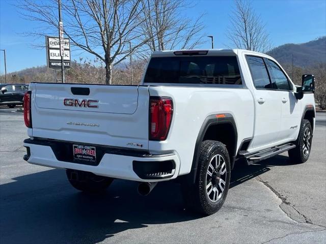 2022 GMC Sierra 2500HD 4WD Crew Cab Standard Bed AT4