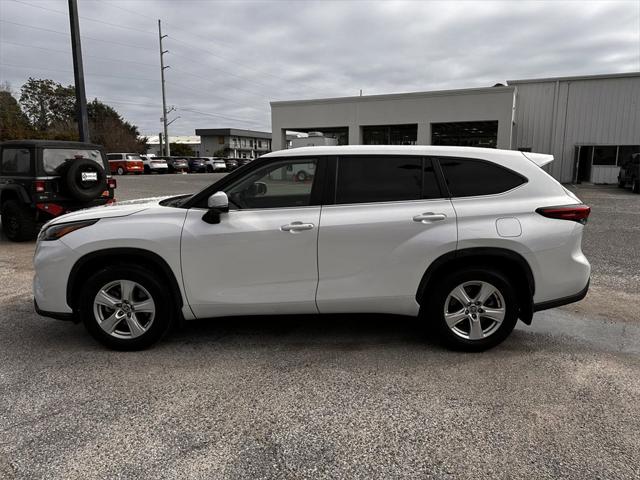 2023 Toyota Highlander LE
