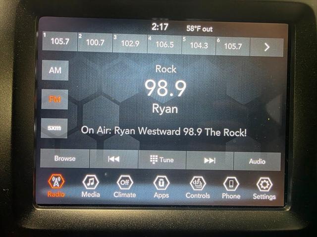 2022 Jeep Cherokee Trailhawk 4x4 2022 Jeep Cherokee Trailhawk 4x4