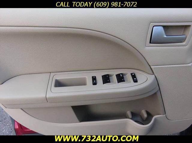 2005 Ford Freestyle SE
