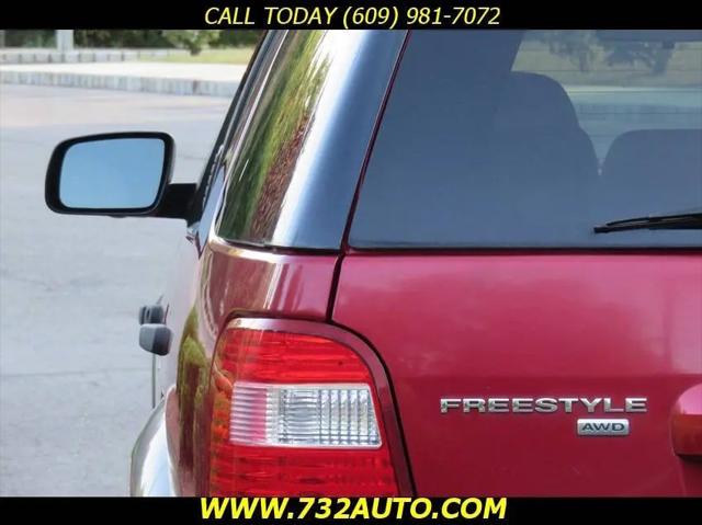 2005 Ford Freestyle SE