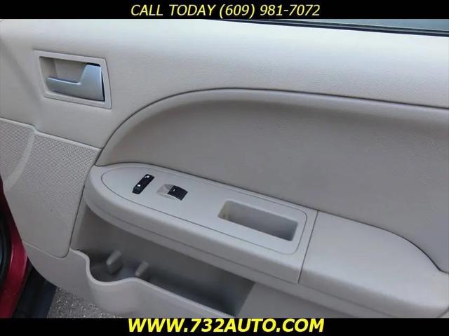 2005 Ford Freestyle SE