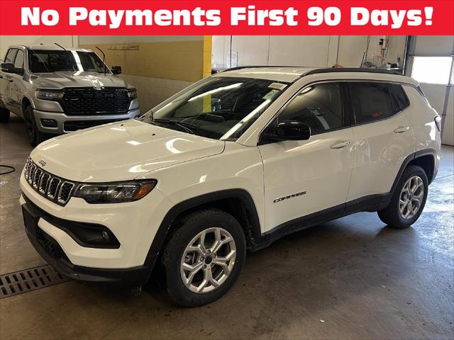 2025 Jeep Compass COMPASS LATITUDE 4X4