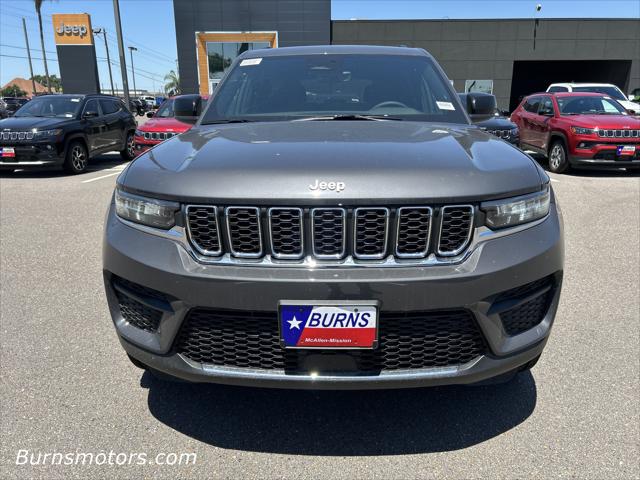2025 Jeep Grand Cherokee GRAND CHEROKEE LAREDO 4X2