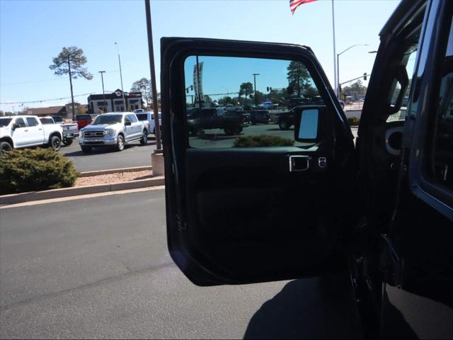 2025 Jeep Wrangler 4-Door Summit 4x4