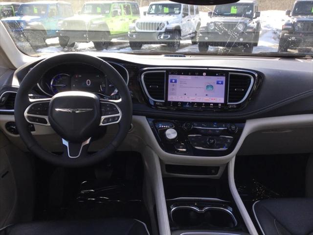 2023 Chrysler Pacifica Hybrid Limited