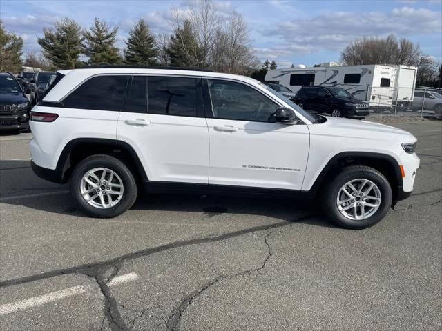 2025 Jeep Grand Cherokee GRAND CHEROKEE LAREDO X 4X4 2025 Jeep Grand Cherokee GRAND CHEROKEE LAREDO X 4X4