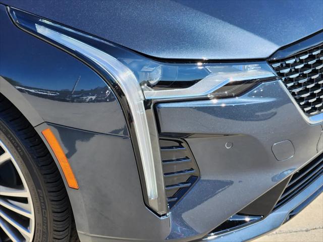 2025 Cadillac CT4 Premium Luxury