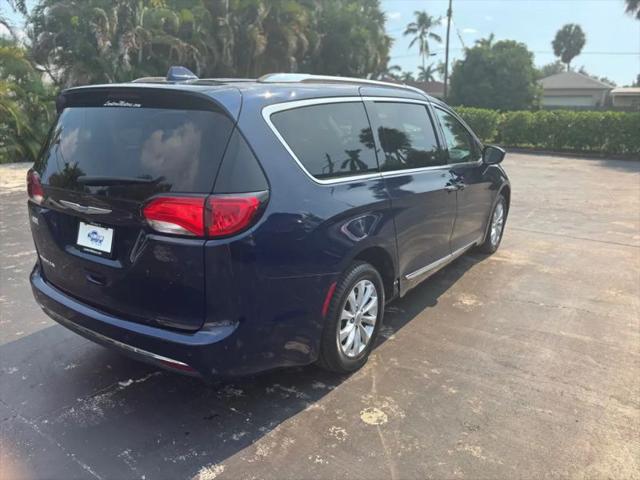 2019 Chrysler Pacifica Touring L
