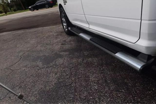 2019 Ram 1500 Classic Express Crew Cab 4x2 5'7" Box