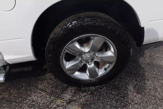 2019 Ram 1500 Classic Express Crew Cab 4x2 5'7" Box