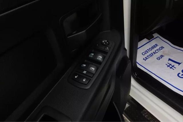 2019 Ram 1500 Classic Express Crew Cab 4x2 5'7" Box