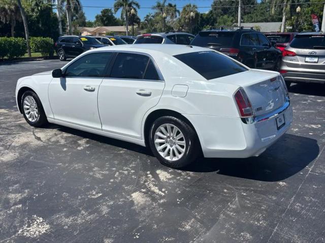 2014 Chrysler 300 300