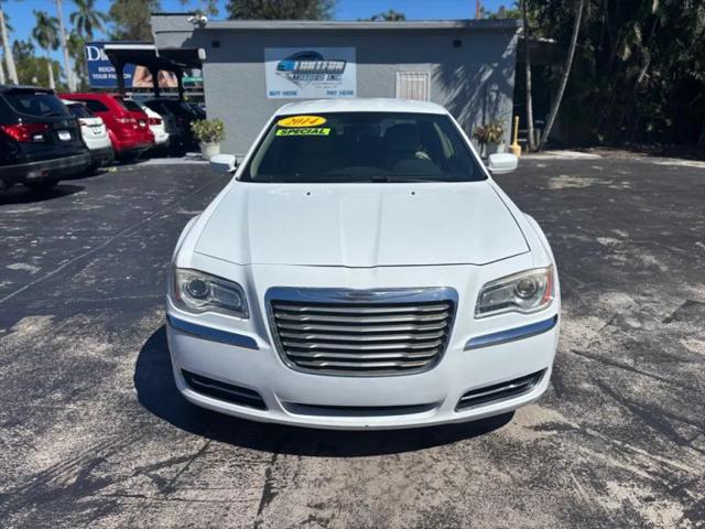 2014 Chrysler 300 300