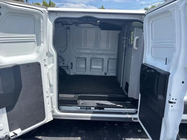 2017 Ford Transit w/60/40 Side Door w/RWB Van